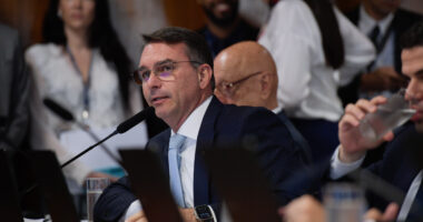 Artigo: Partido diz que Flávio já sabia sobre problema em sua filiação no TSE antes de registrar candidatura
