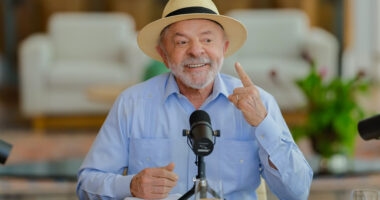 Artigo: AtlasIntel: Lula tem imagem positiva para 48% dos brasileiros; Flávio Bolsonaro registra 37%