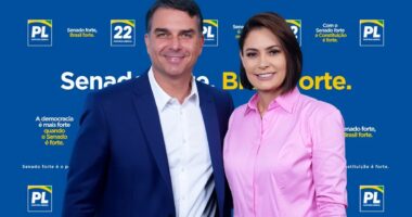 Artigo: Michelle Bolsonaro terá papel estratégico na campanha de Flávio à Presidência, diz site