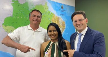 Artigo: Rebeca Martins destaca apoio de Bolsonaro e reforça vínculo com o bolsonarismo