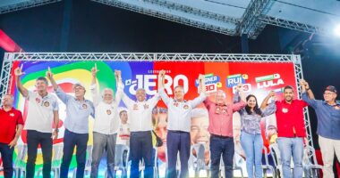 Artigo: Jerônimo Rodrigues lota evento e reúne mais de 200 ex-prefeitos em Salvador