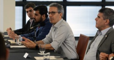 Artigo: Romeu Zema diz que não foi orientado a não entrar na cabine de votação sem celular