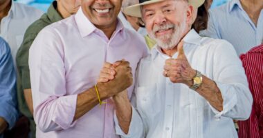 Artigo: Para prefeitos baianos, Lula diz que será reeleito e que espera ampliar votação no estado