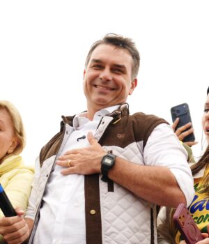 Artigo: Folha: povos indígenas da Amazônia lembram gestão de Jair e temem governo de Flávio Bolsonaro